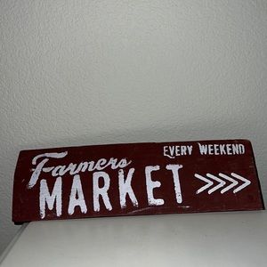Farmers Market sign
